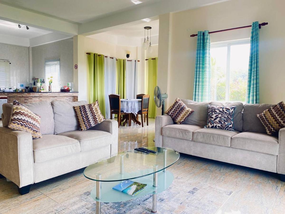 Le Ronce Villa อองซ์รอแยล ภายนอก รูปภาพ