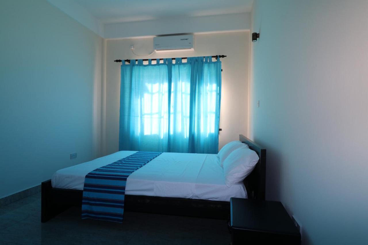 Le Ronce Villa อองซ์รอแยล ภายนอก รูปภาพ